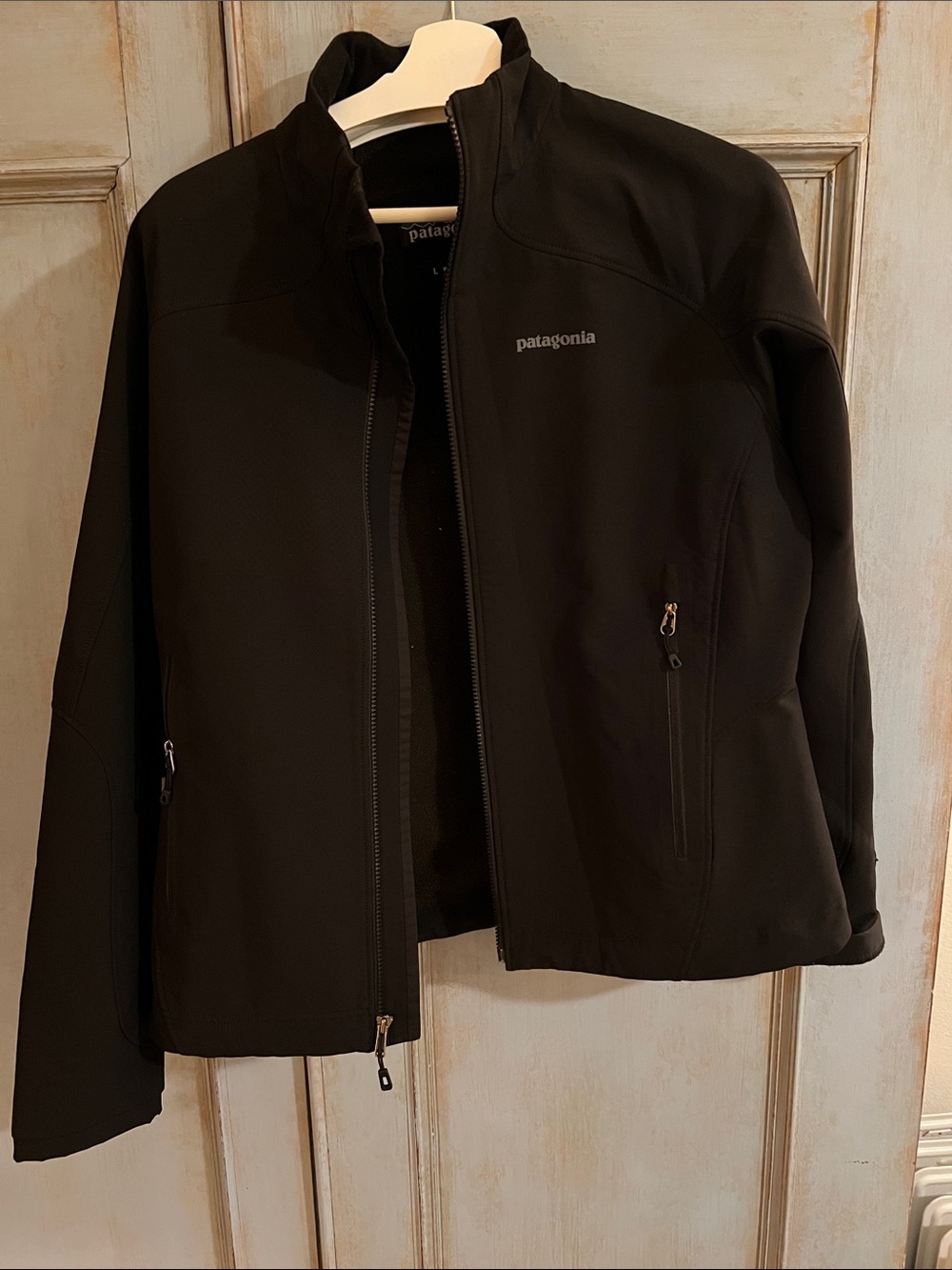 Patagonia Black Women's Softshell Utility Jacket
